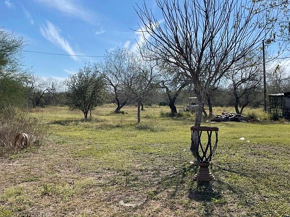 5th image of 249 E County Rd