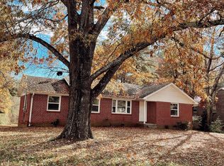 755 E Jere Whitson Rd, Cookeville, TN 38501
