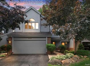 6559 Ridgeview Dr #1, Clarkston, MI 48346