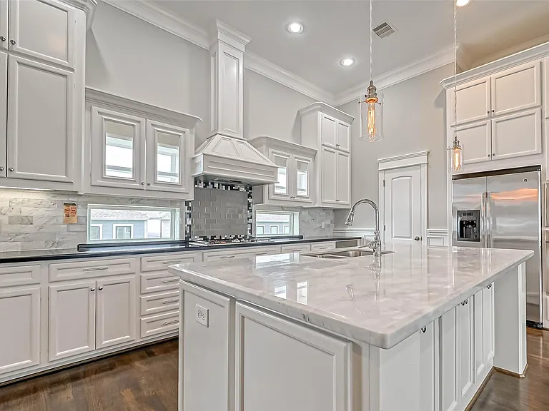 2113 Bidwell Dr — Photo 16