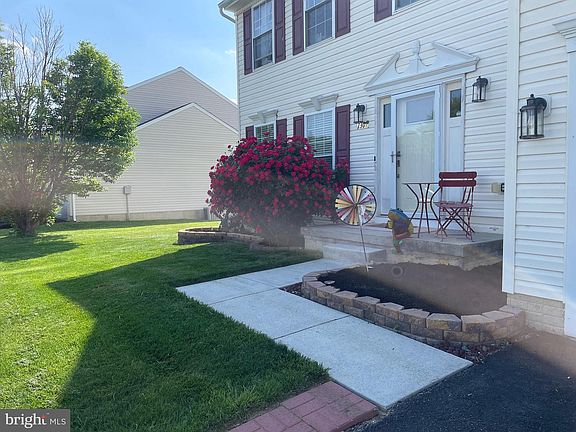 2nd image of 1307 Nautical Cir