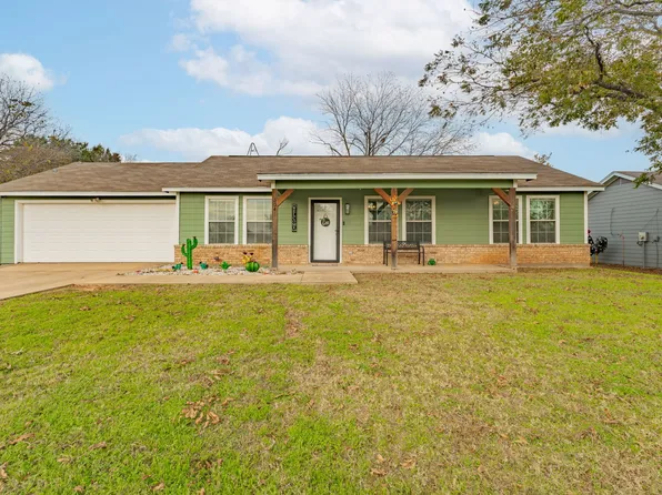 304 W 4th Ter, Springtown, TX 76082