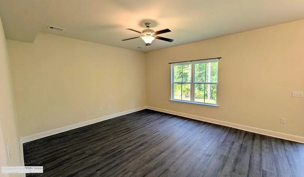 3 bed, 2.5 bath, 1611 sqft, $1,995 — Photo 4