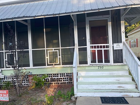 2nd image of 260 Reynoir St