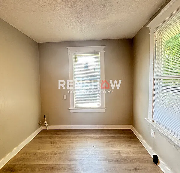 1423 Lyndale Ave #102 — Photo 12
