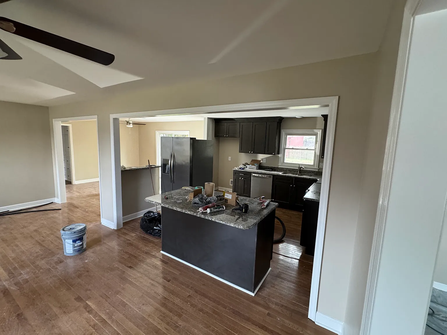 519 Meadowlawn Dr — Photo 4