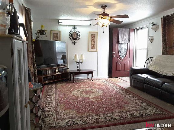 4th image of 2910 Candlewood Ln