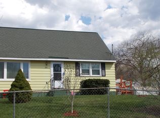 144 New Turnpike Rd, Troy, NY 12182