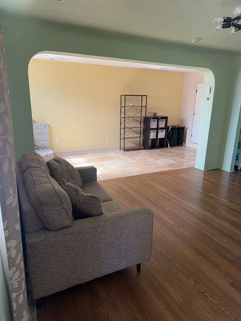 2-bedroom, 1-bathroom home located in the vibrant city of Albuquerque — Photo 2