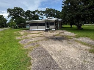 10190 Deakle Loop N, Grand Bay, AL 36541