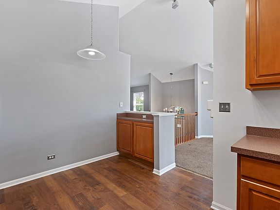 4th image of 149 Rosehall Dr