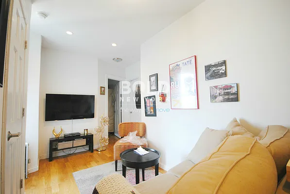 Rented by Bold New York | media 37