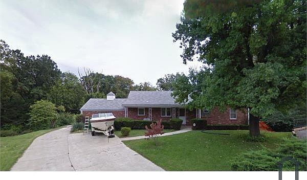 1st image of 10098 Grosvenor Dr