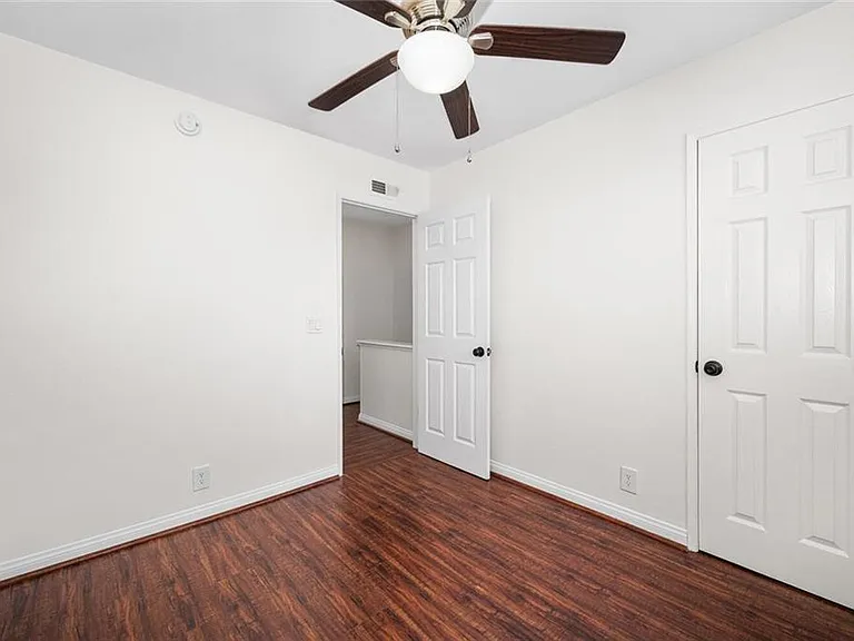 19880 Berkshire Ln — Photo 19