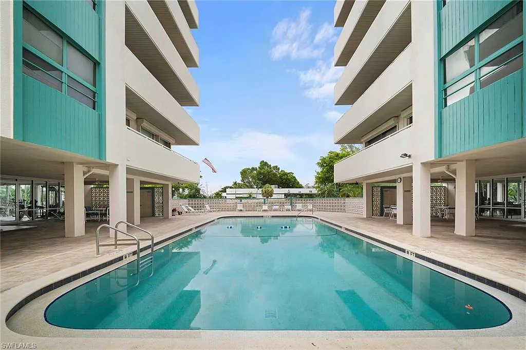 2 bed, 2.0 bath, 1192 sqft, $1,600 — Photo 1