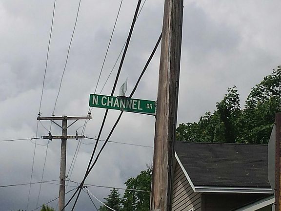 5th image of 1325 N Channel Dr