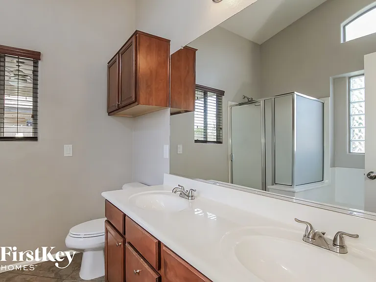 1222 W Jersey Way — Photo 10