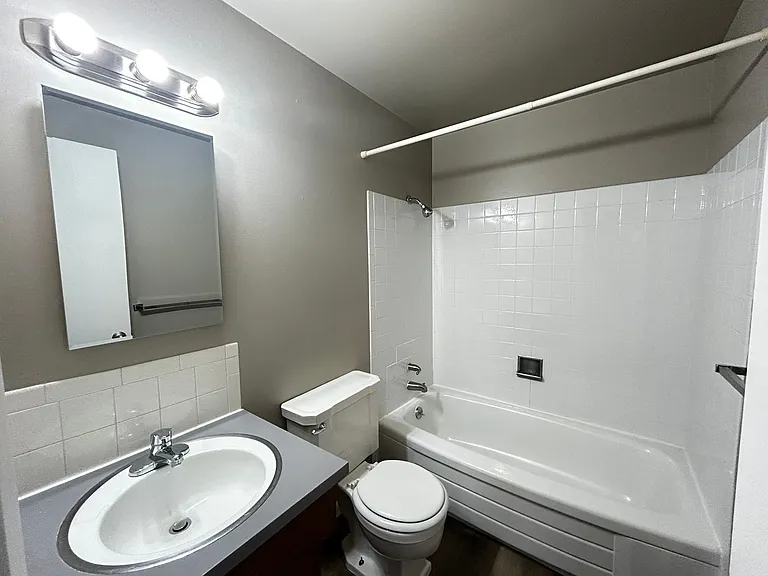Colton 20 Apartments — Photo 13