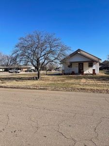 402 S Monroe St, Hobart, OK, 73651