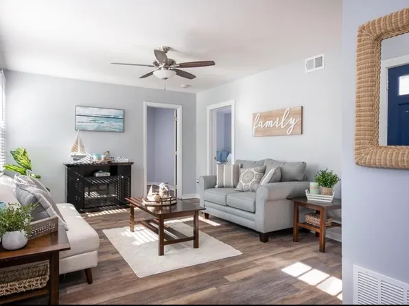 44 Warner St #1, Newport, RI 02840