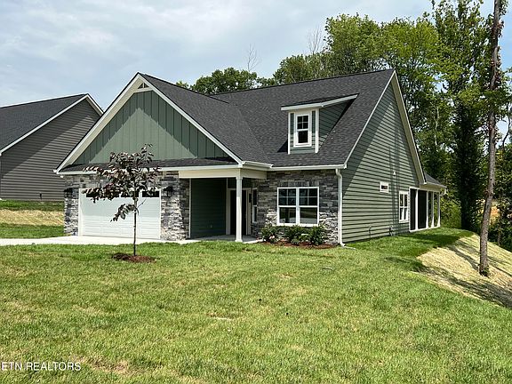 2nd image of 726 Greenhead Ln