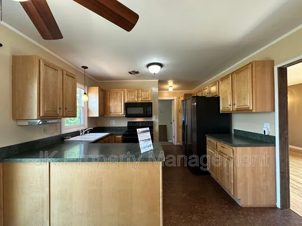 710 48th St S, Great Falls, MT 59405