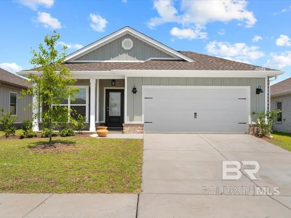 22560 Hamilton St, Robertsdale, AL 36567