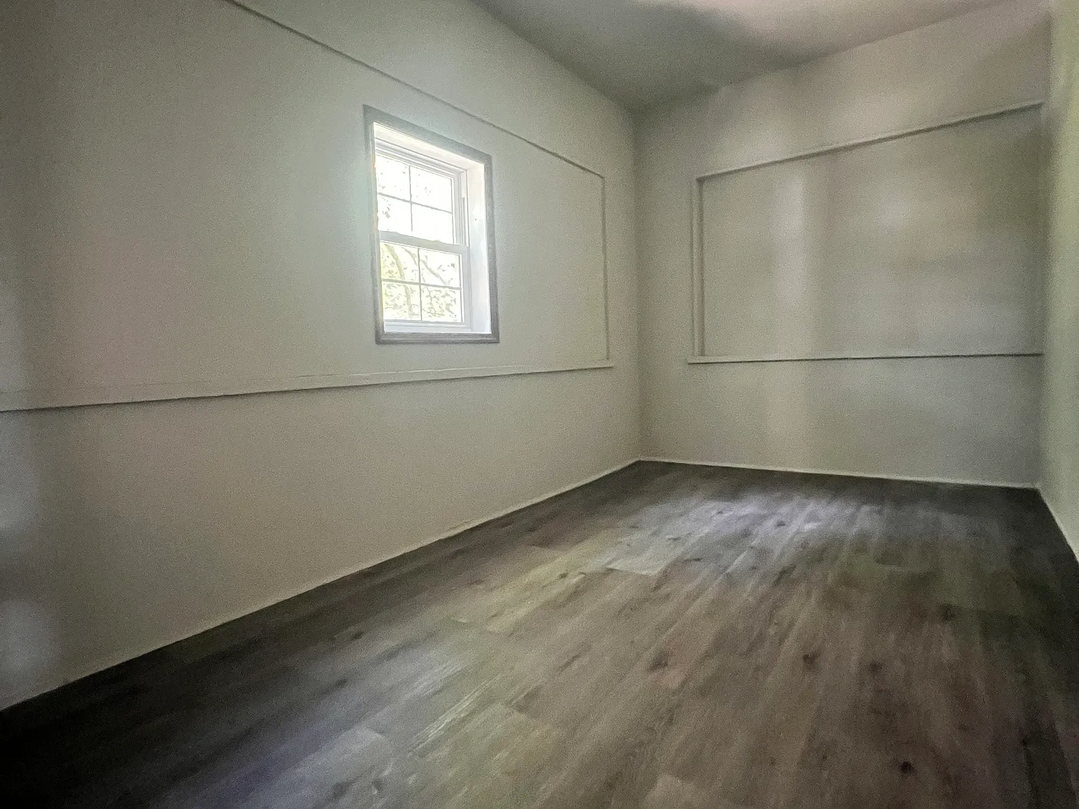 3 bed, 944 sqft, $940 — Photo 3