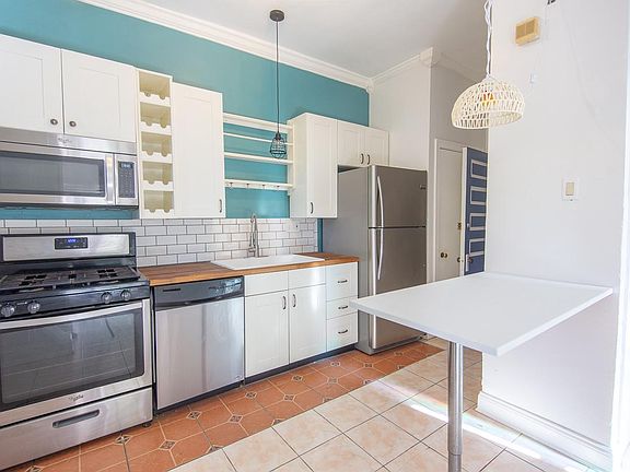 5th image of 4843 Walton Ave