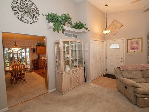 5th image of 53683 Tara Ln