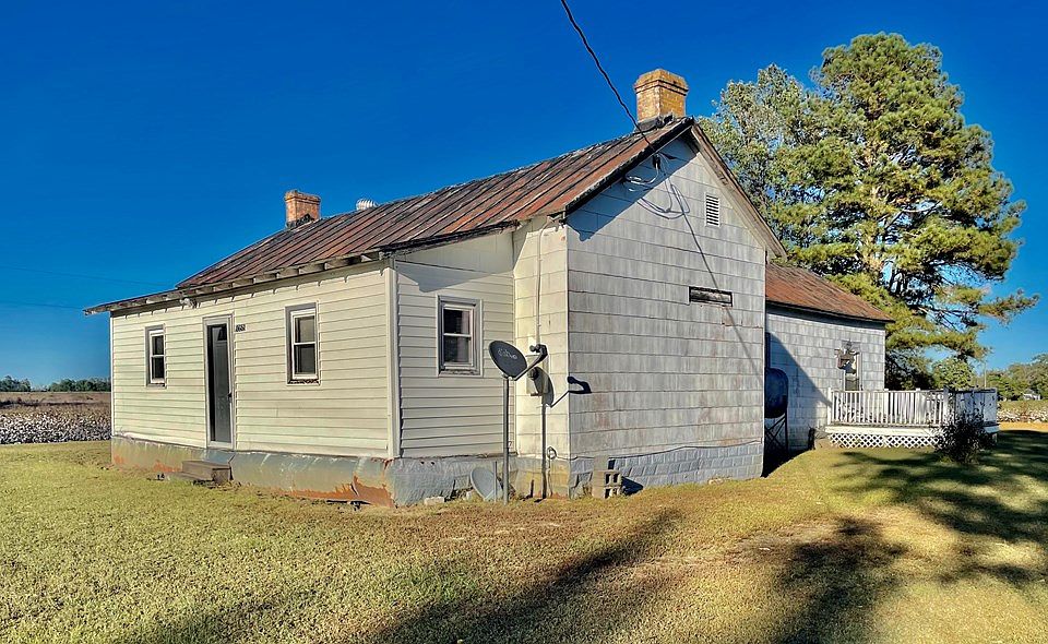 2nd image of 30515 The Hall Rd