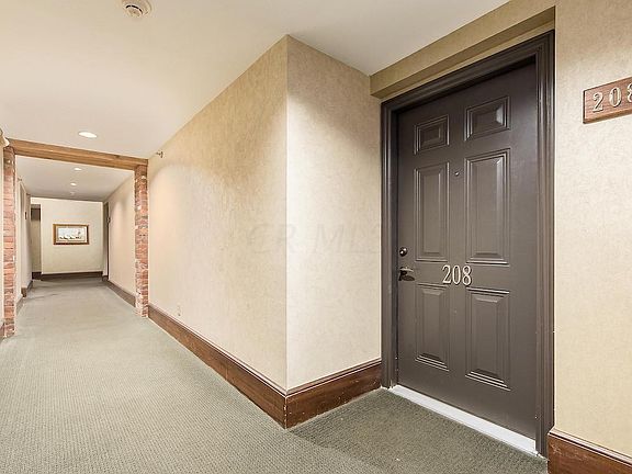 4th image of 544 S Front St APT 208