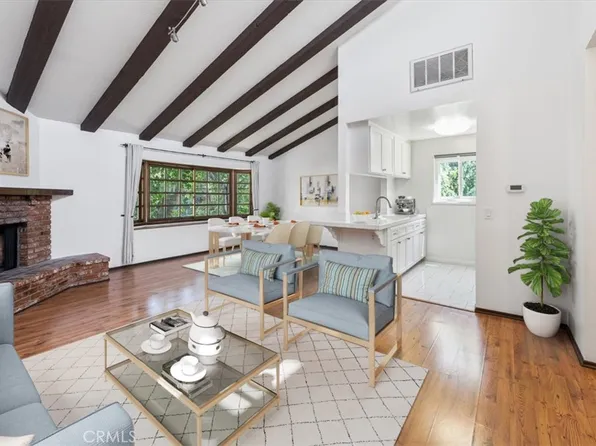 4633 Ben Ave APT 8, Valley Village, CA 91607