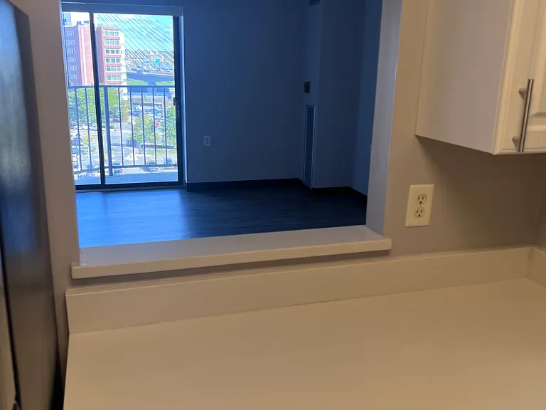 Amy Lowell Apartments — Photo 16