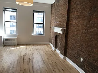 Rented by Metropolis Real Estate of Manhattan
