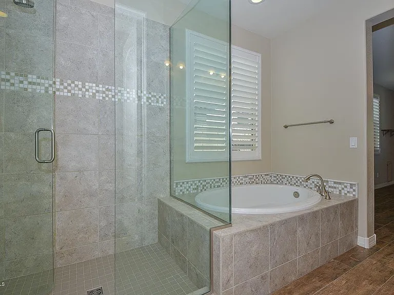 21922 N 100th Ave — Photo 38