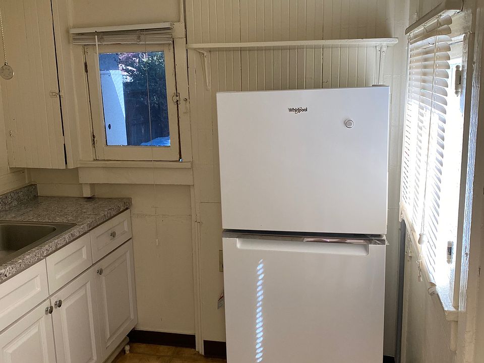 1st image of 537 San Francisco Ave Unit B