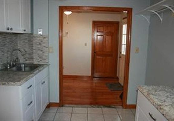 2nd image of 1188 Washington St #2