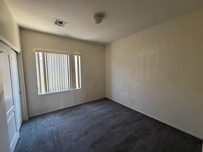 9401 W Berkeley Rd — Photo 14