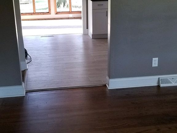 2nd image of 3879 Daytona Dr