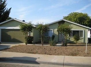 1475 Wrenwood Ave, Clovis, CA 93611