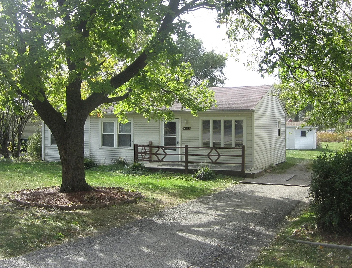 6710 High Rd photo 1