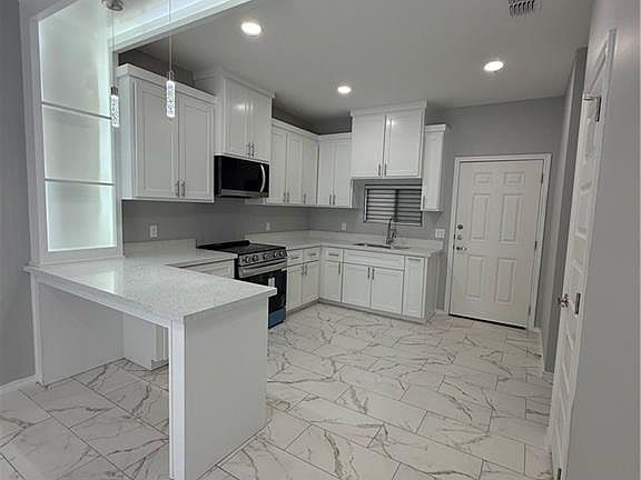 3rd image of 2113 Elsham Rd #4