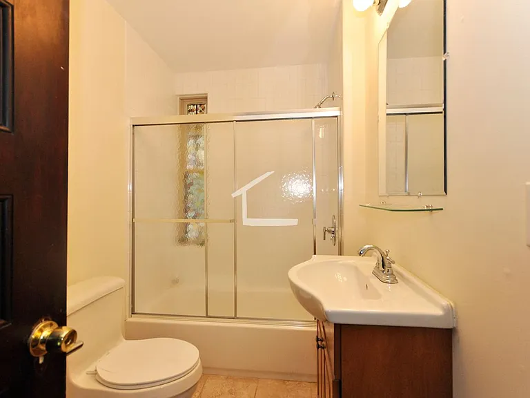 62 Englewood Ave #2 — Photo 1