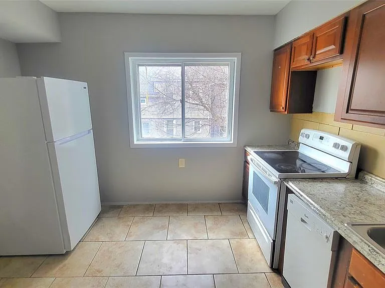 174 South Ave #2 — Photo 3