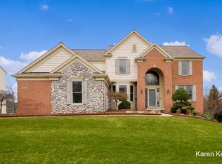 4612 Canterwood Ct NE, Ada, MI 49301