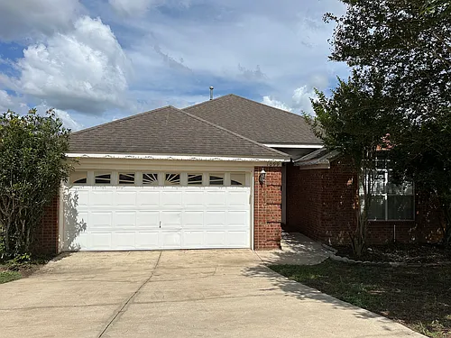 1099 Winter Ln Photo 1