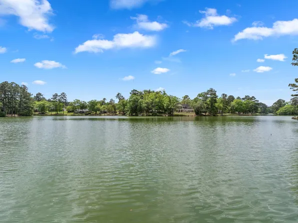 8983 Winged Foot Dr, Tallahassee, FL 32312