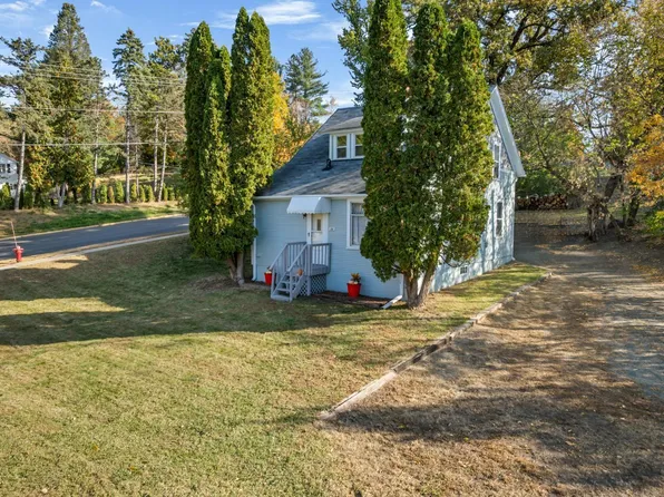 144 N Madison St, Saint Croix Falls, WI 54024