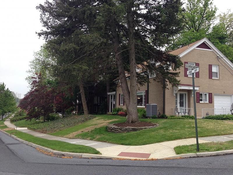 1st image of 150 E Caracas Ave